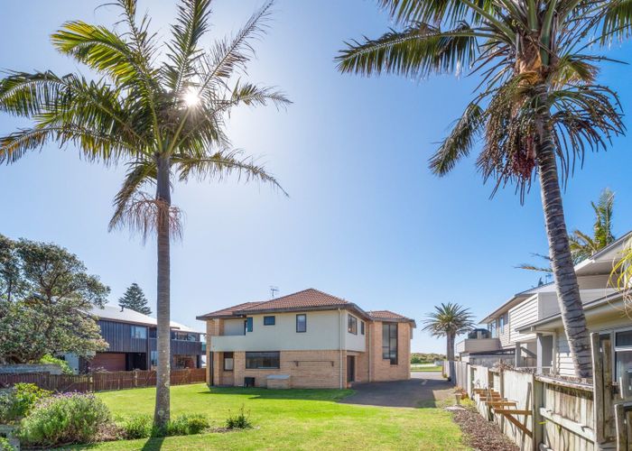 For sale 32 Marine Parade, Mount Maunganui, Tauranga, Bay Of Plenty