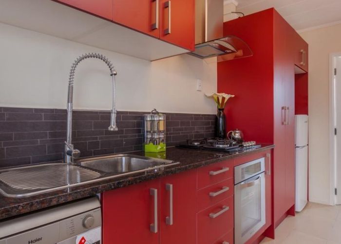  at 9/86 Owairaka Avenue, Owairaka, Auckland City, Auckland