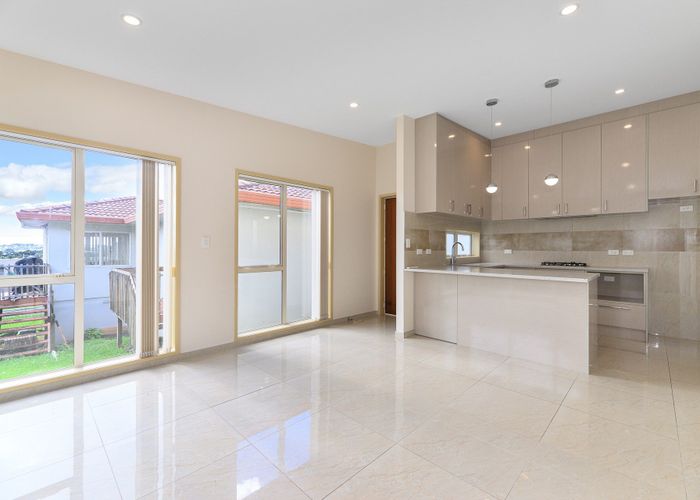  at 5a Jacanas Place, Unsworth Heights, North Shore City, Auckland