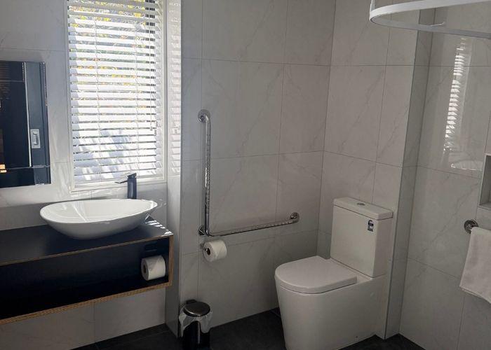  at 1C/207 Kilmore Street, City Centre, Christchurch City, Canterbury