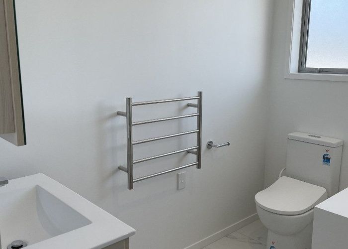  at 81B Kervil Avenue, Te Atatu Peninsula, Waitakere City, Auckland