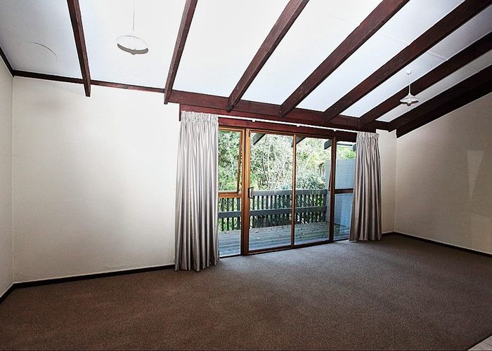  at 2/73 Stott Avenue, Birkdale, North Shore City, Auckland