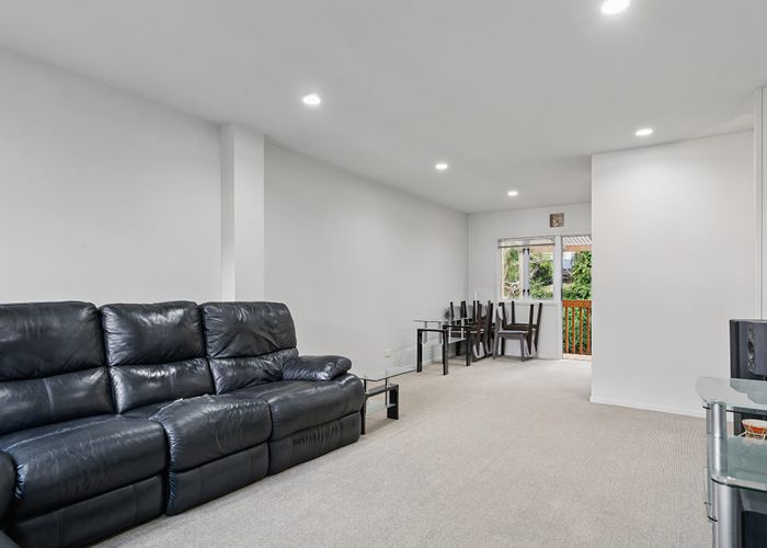  at 27 Winery Way, Henderson, Waitakere City, Auckland
