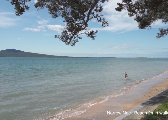  at 1/22 North Avenue, Narrow Neck, Auckland