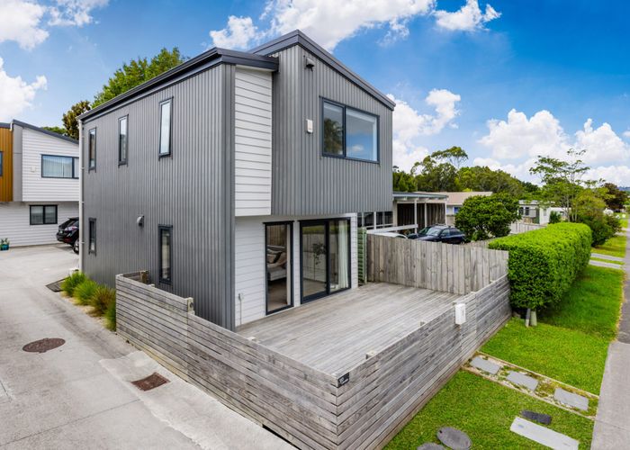  at 50E Cascades Road, Pakuranga Heights, Manukau City, Auckland