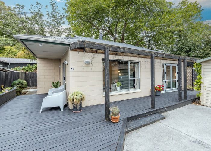 at 2/4A Burnbrae Street, Saint Martins, Christchurch