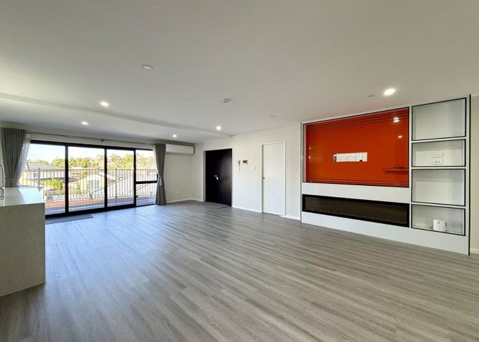  at 4 Tawapou Close, Massey, Waitakere City, Auckland