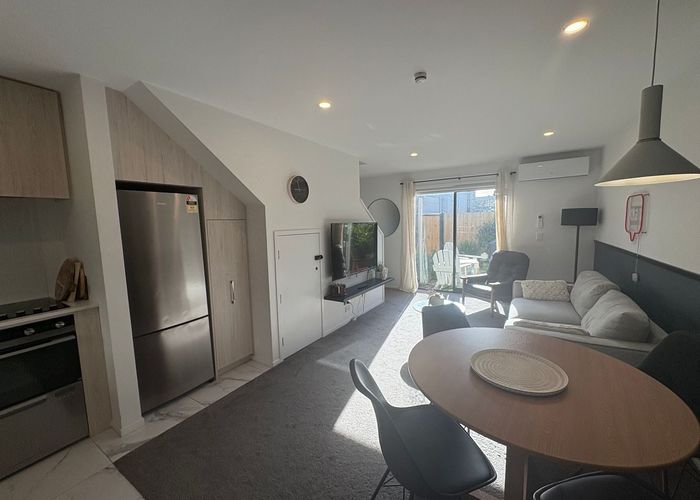  at 4/322 Durham Street North, City Centre, Christchurch City, Canterbury