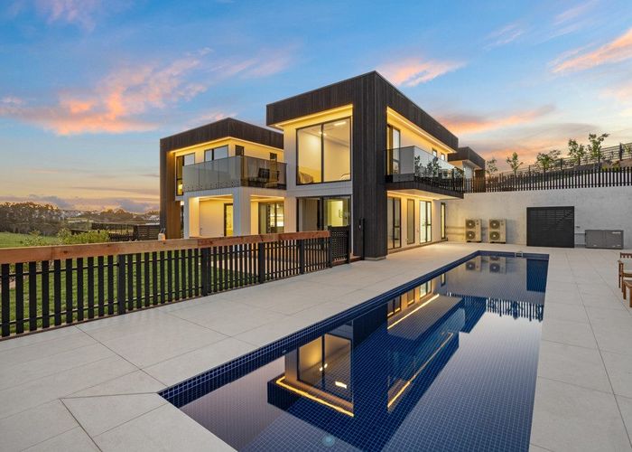  at 2 Toscana Drive, Flat Bush, Manukau City, Auckland