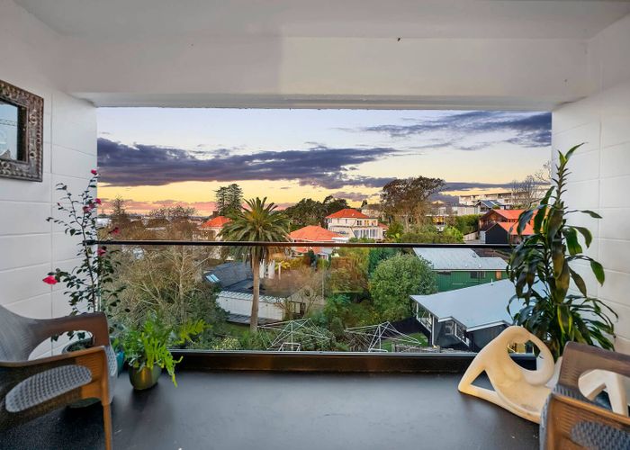  at 5/11 St Georges Bay Road, Parnell, Auckland