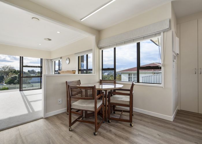  at 15 Maioro Street, New Windsor, Auckland
