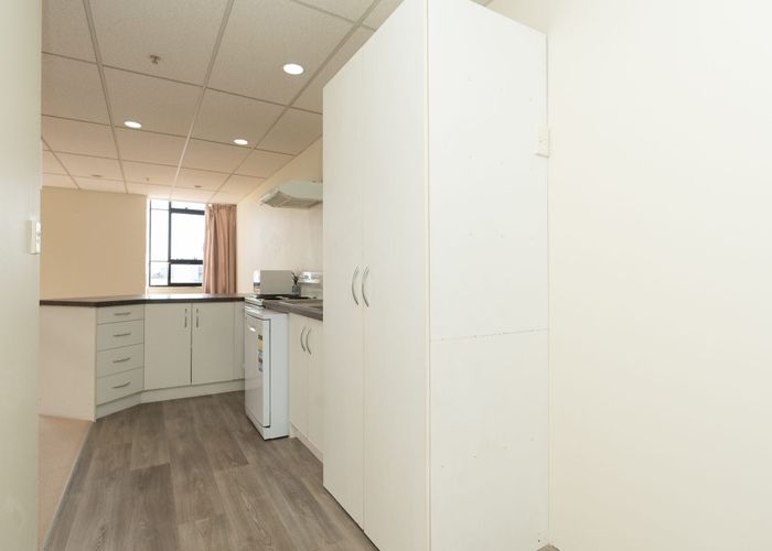 at 5 Garden Place, Hamilton Central, Hamilton