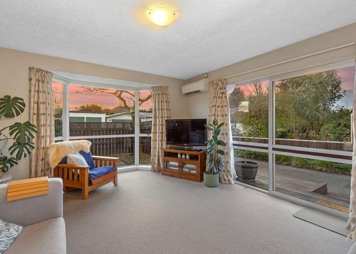  at 20A Glenharrow Avenue, Avonhead, Christchurch City, Canterbury