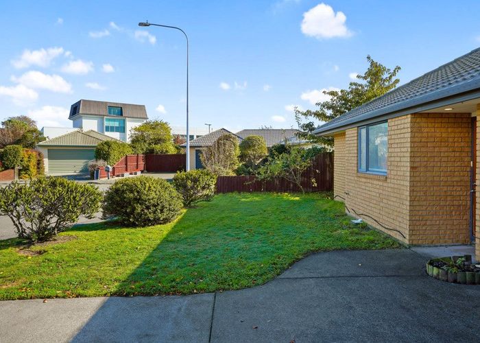  at 9 Topham Lane, Hornby, Christchurch