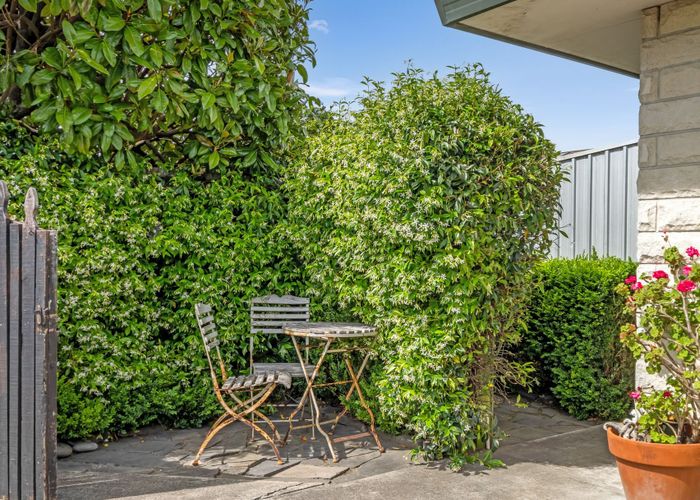  at 2/56 Aorangi Road, Bryndwr, Christchurch City, Canterbury