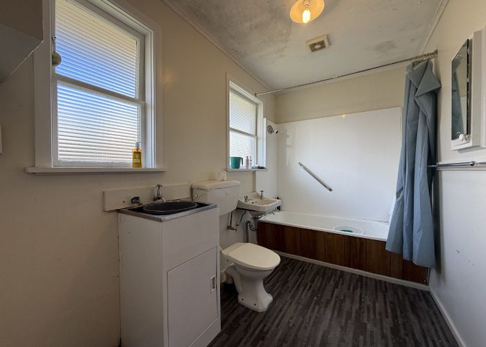  at 4/703 Fergusson Drive, Elderslea, Upper Hutt, Wellington