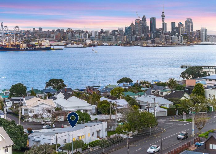  at 2/27 Calliope Road, Devonport, North Shore City, Auckland
