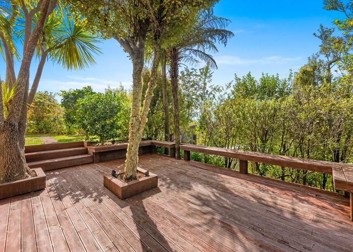 at 3/56 Castor Bay Road, Castor Bay, Auckland