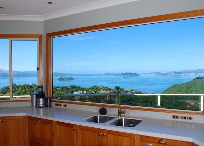  at 4 Green Park Lane, Korokoro, Lower Hutt, Wellington