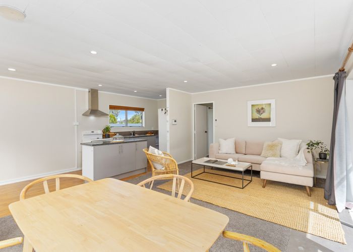  at 1/8 Helena Street, Massey, Auckland