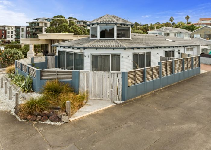  at 1/26 Manly Esplanade, Browns Bay, Auckland