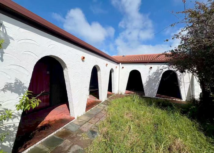  at 56 Balmain Road, Chatswood, North Shore City, Auckland