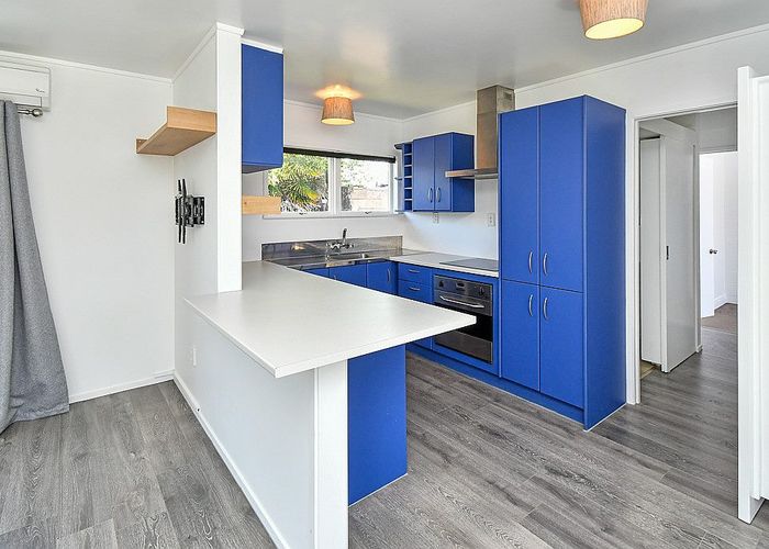  at 2/138 Mangere Road, Otahuhu, Auckland