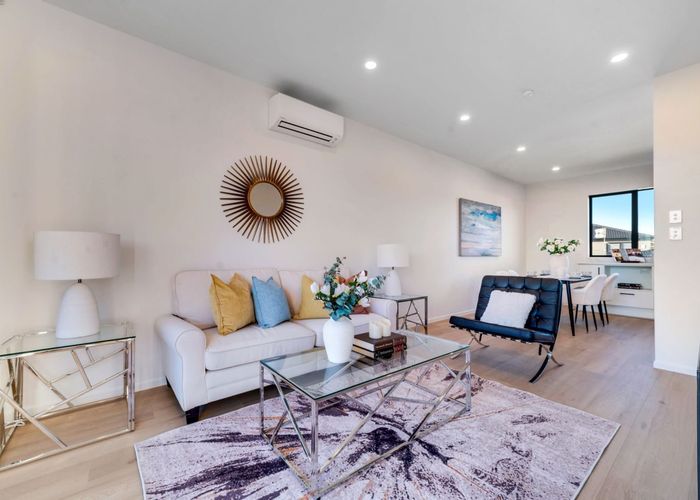  at 3/32 Tiraumea Drive, Pakuranga, Manukau City, Auckland