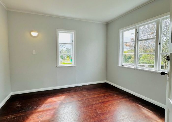  at 1/1491 Great North Road, Waterview, Auckland