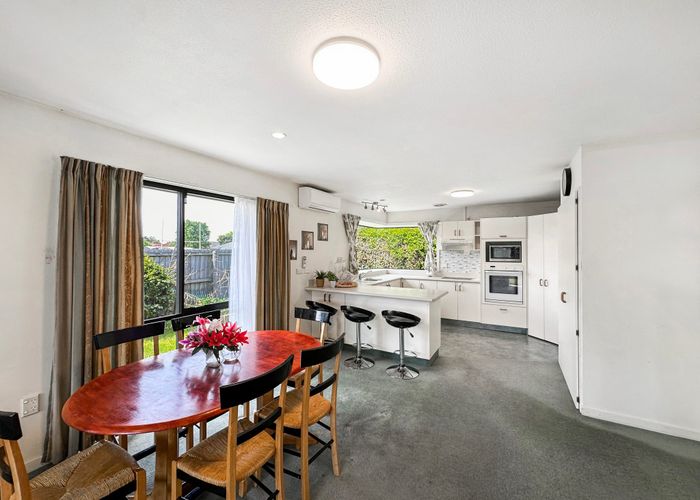  at 2/41 Amyes Road, Hornby, Christchurch City, Canterbury