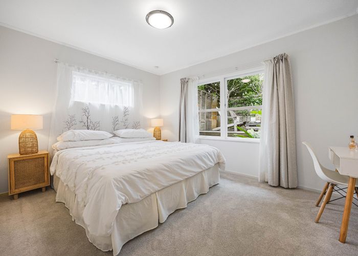  at 3 Castleton Street, Birkdale, North Shore City, Auckland