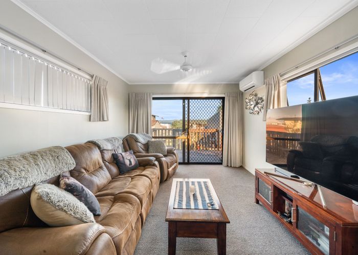  at 16 Kowhai Avenue, Kaiaua, Franklin, Auckland