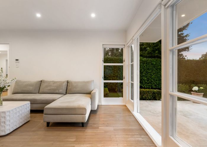  at 12 Crocombe Crescent, Beach Haven, North Shore City, Auckland