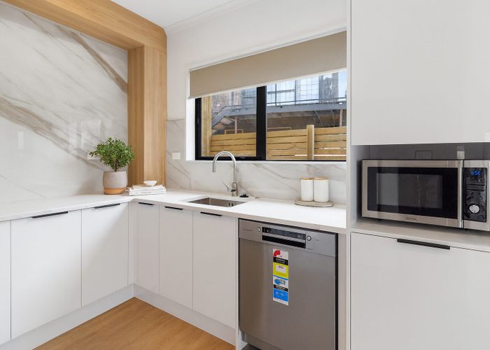  at 16c Balgowan Terrace, Conifer Grove, Papakura, Auckland