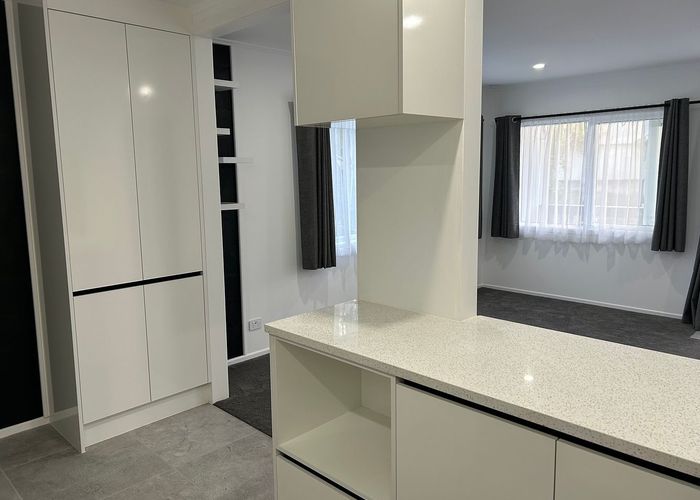  at 4/18 Bevyn Street, Castor Bay, Auckland