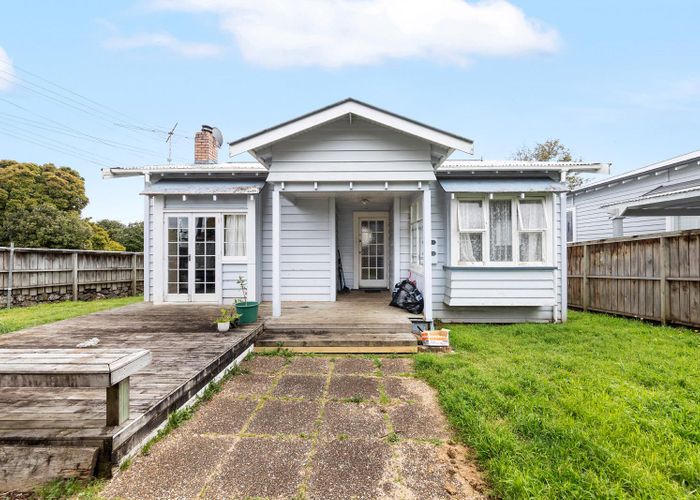  at 2 Duart Avenue, Mount Albert, Auckland