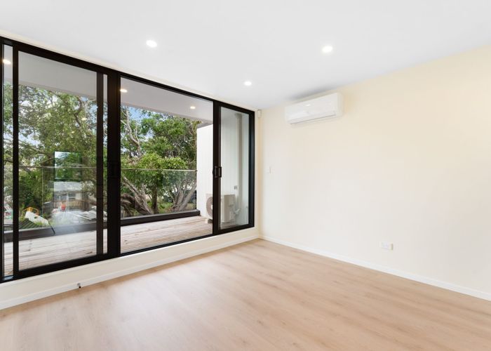  at 6/10 Orchid Place, Te Atatu South, Waitakere City, Auckland