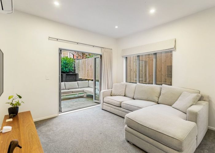  at 21B Vincent Street, Howick, Auckland