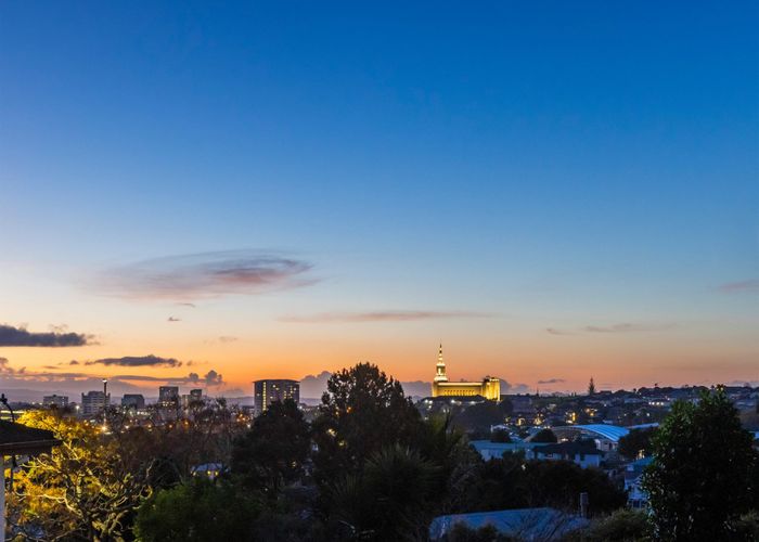  at 11A Kimdale Place, Totara Heights, Manukau City, Auckland