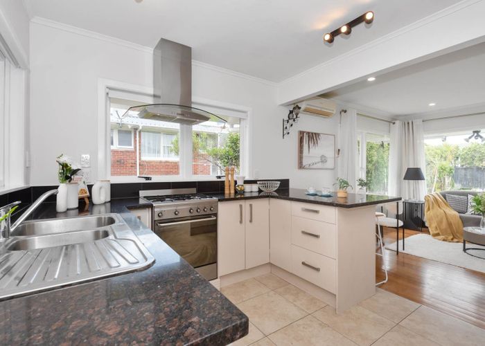  at 1/35 Shakespeare Road, Milford, North Shore City, Auckland