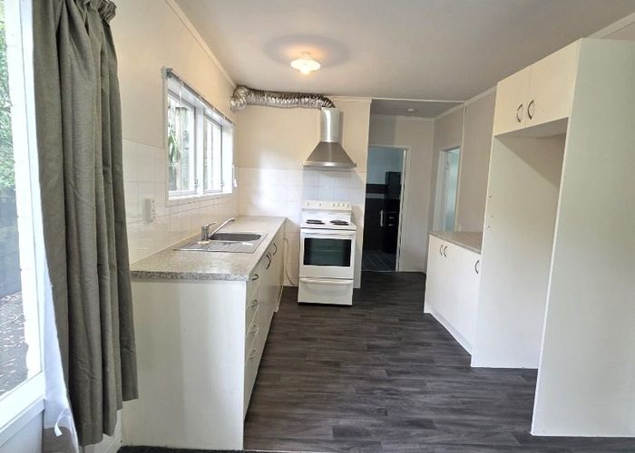  at 2/31b Salisbury Road, Birkdale, North Shore City, Auckland