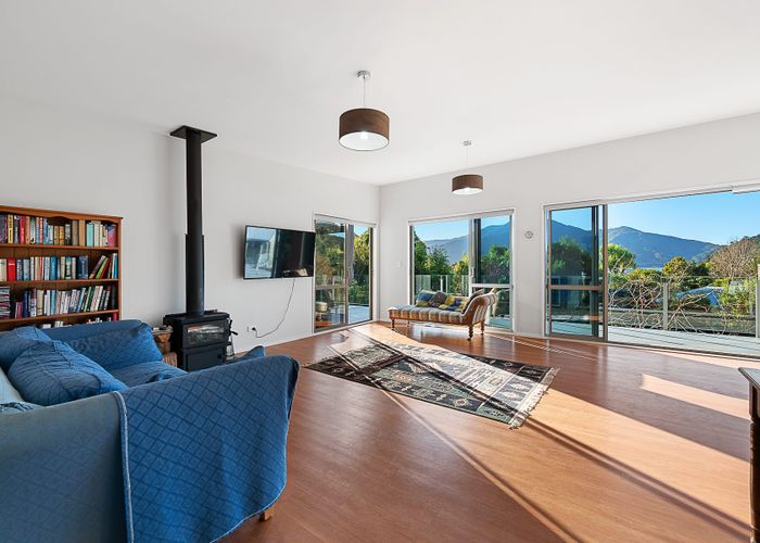  at 6 Phillips Road, Picton