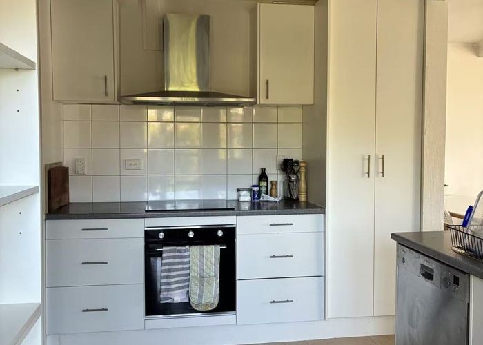  at 121 Bassett Road, Remuera, Auckland City, Auckland