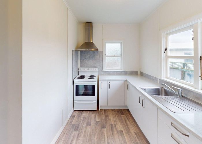  at 8B Karaka Street, Castlecliff, Whanganui, Manawatu / Whanganui