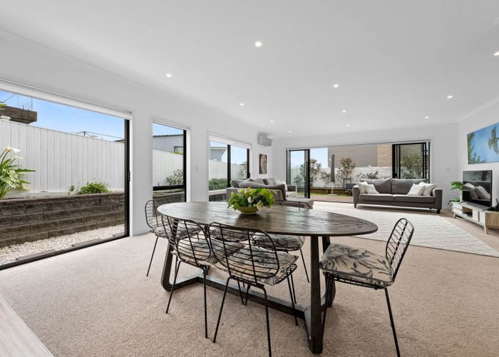  at 8 Awakirihi Close, Shamrock Park, Manukau City, Auckland