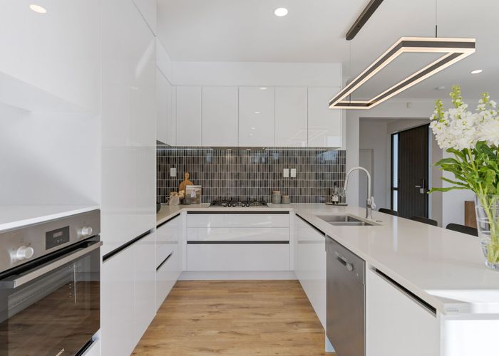  at 98A Nile Road, Milford, North Shore City, Auckland