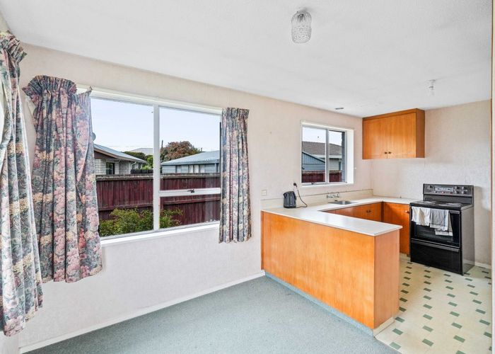  at 2/4 Brixton Street, Islington, Christchurch
