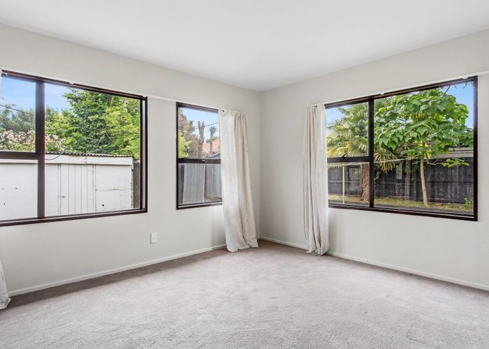  at 180 Main North Road, Redwood, Christchurch City, Canterbury