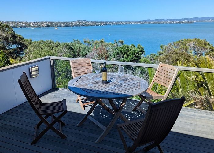  at 18 Tizard Road, Birkenhead, Auckland