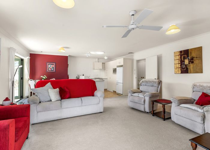  at 6 Abbey Way, Judea, Tauranga